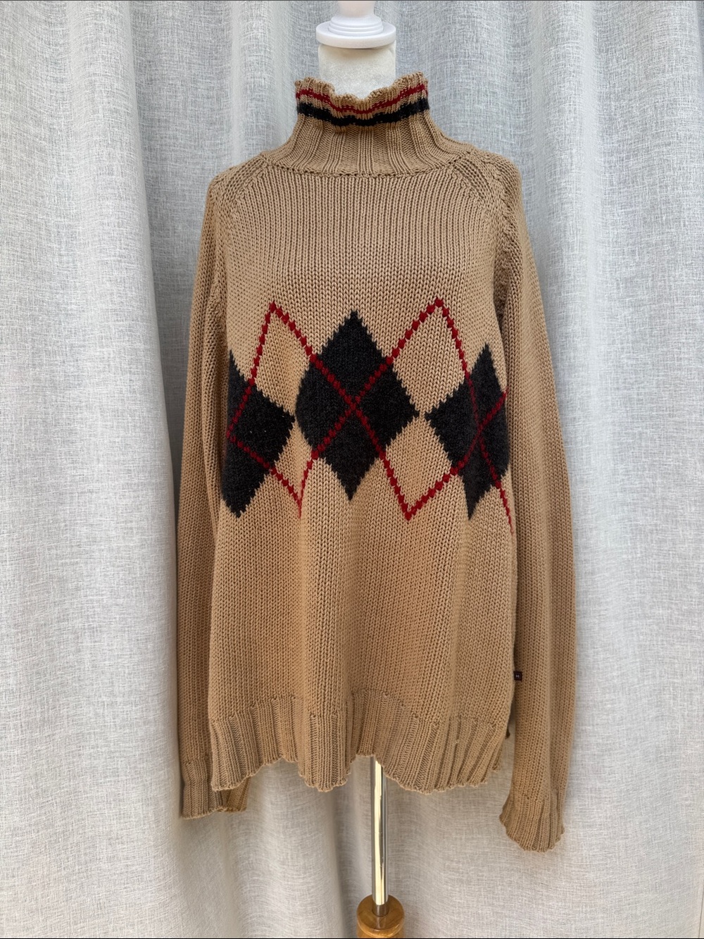 Vintage Hilfiger tan chunky-knit turtleneck sweater black red argyle